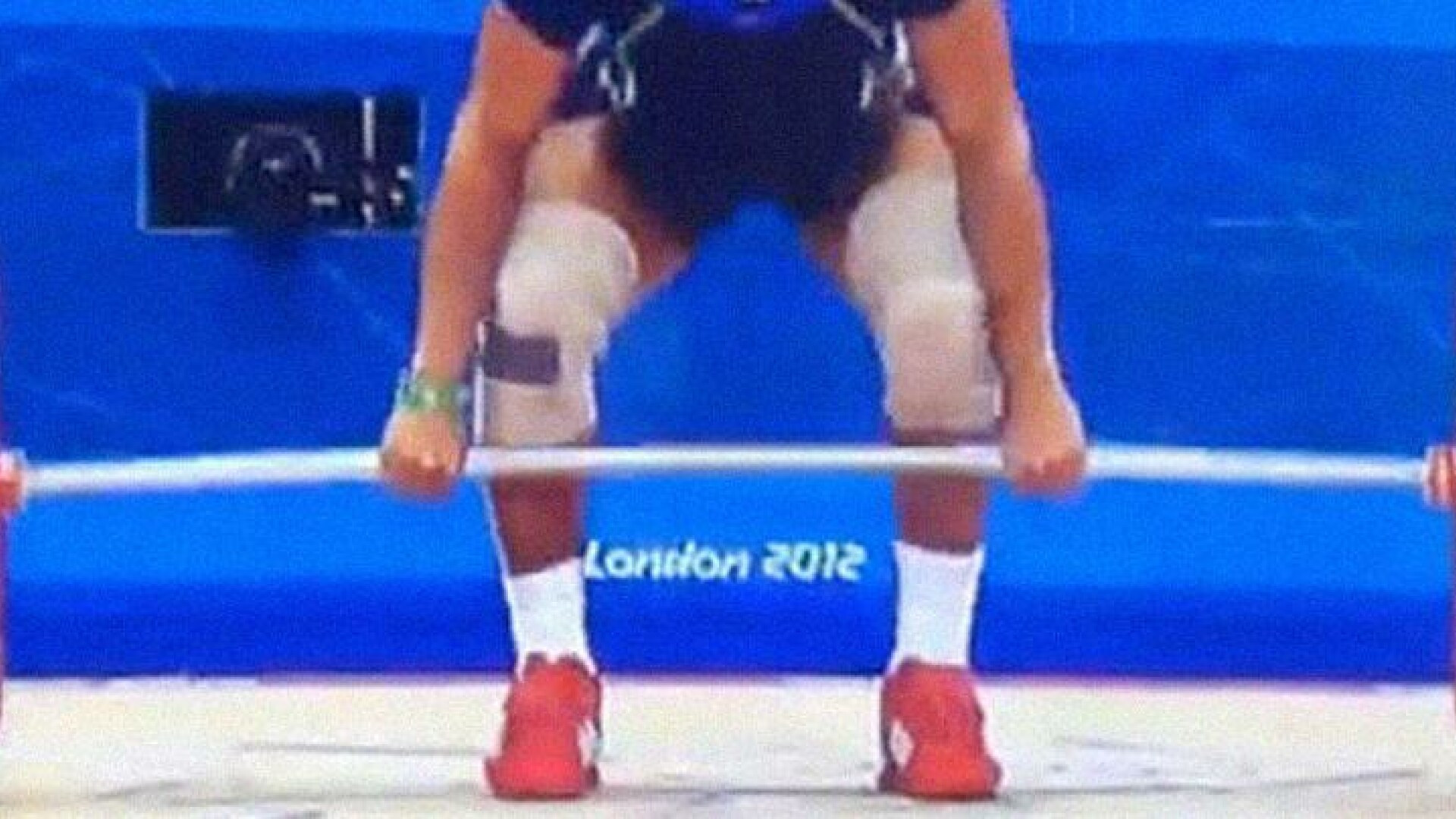 Incident neplacut la JO. Ce s-a intamplat cu ea cand a ridicat halterele. VIDEO