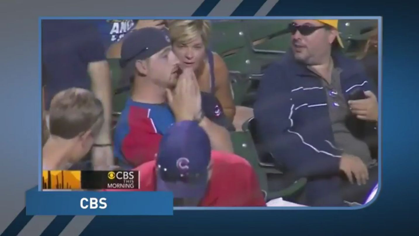 Era coada mare la bere. O femeie din SUA a ratat momentul in care iubitul ei o cerea de sotie. VIDEO