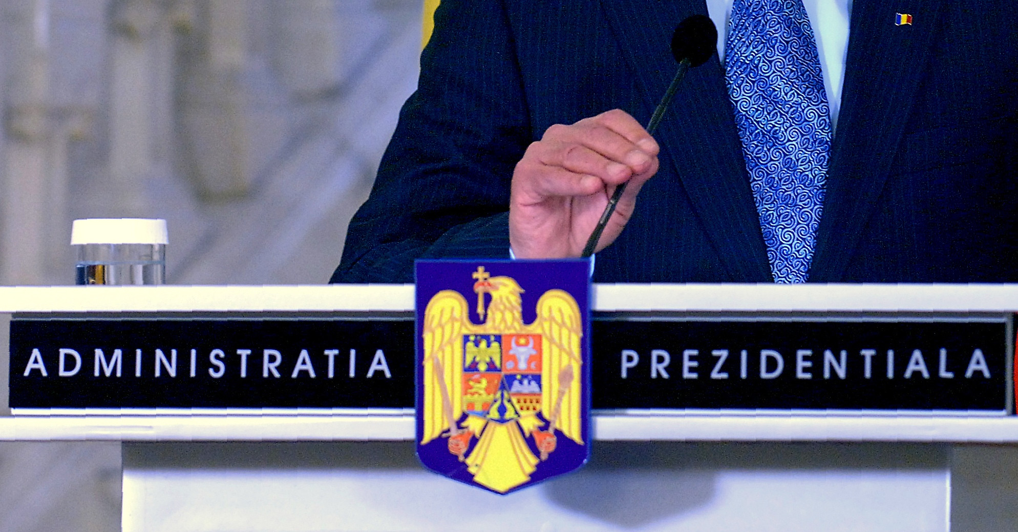 Cine va fi presedinte pana pe 12 septembrie, cand CC va decide daca referendumul e valid sau nu