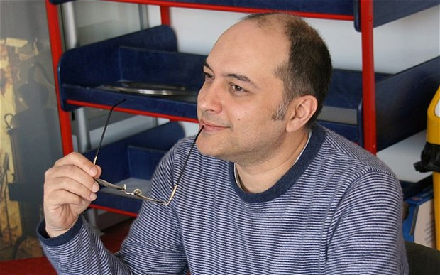 Directorul Wikimedia UK a demisionat, din cauza unor acuzatii de pornografie