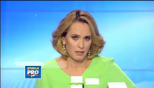 Fostul candidat la primaria Capitalei, Nicusor Dan, i-a facut un cadou inedit actualului edil