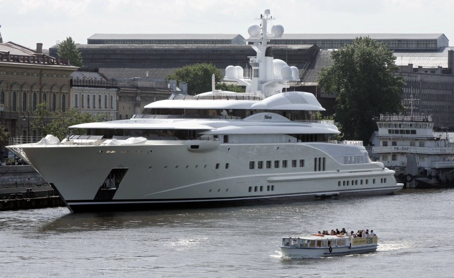 Mamaia are nevoie de investitii serioase ca sa atraga turistii cu bani. Cat de important e un port