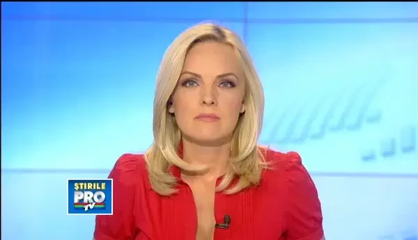 "O iubesc, sa vina in tara!". Un tanar deceptionat in dragoste a amenintat ca se arunca de pe bloc