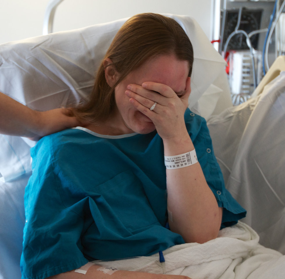 S-a maritat cu o zi inainte de operatia pe creier. "E visul meu, nu stiu daca supravietuiesc". FOTO