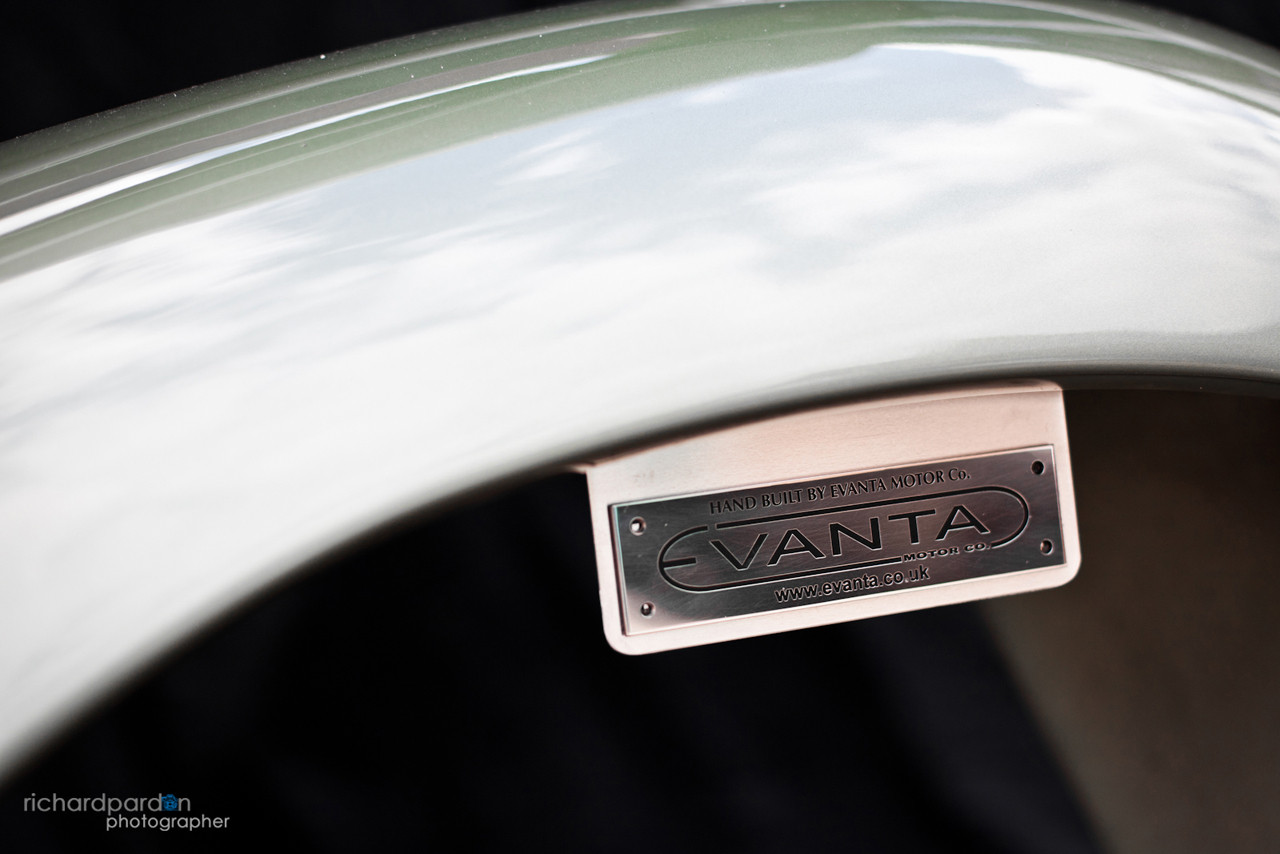 Asta e jucaria suprema: cea mai mare, cea mai tare, cea mai scumpa de pe Terra!