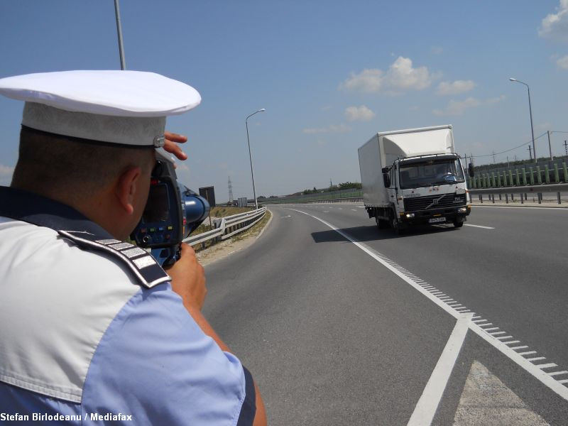 Un tanar prins de radar cu 166km/h intr-o zona in care limita de viteza era de 60km/h