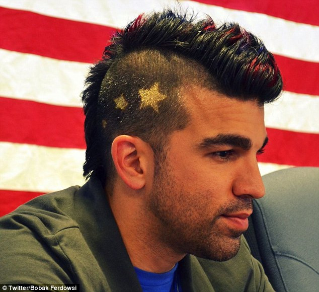 Un inginer NASA a ajuns vedeta peste noapte. Cum a sarbatorit reusita robotului Curiosity