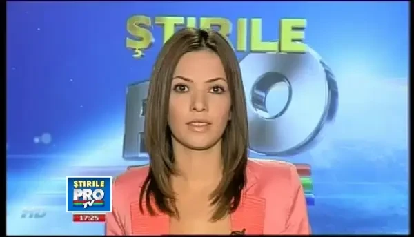 Un tir incarcat cu 40 de tone de nisip s-a rasturnat la iesirea din Timisoara