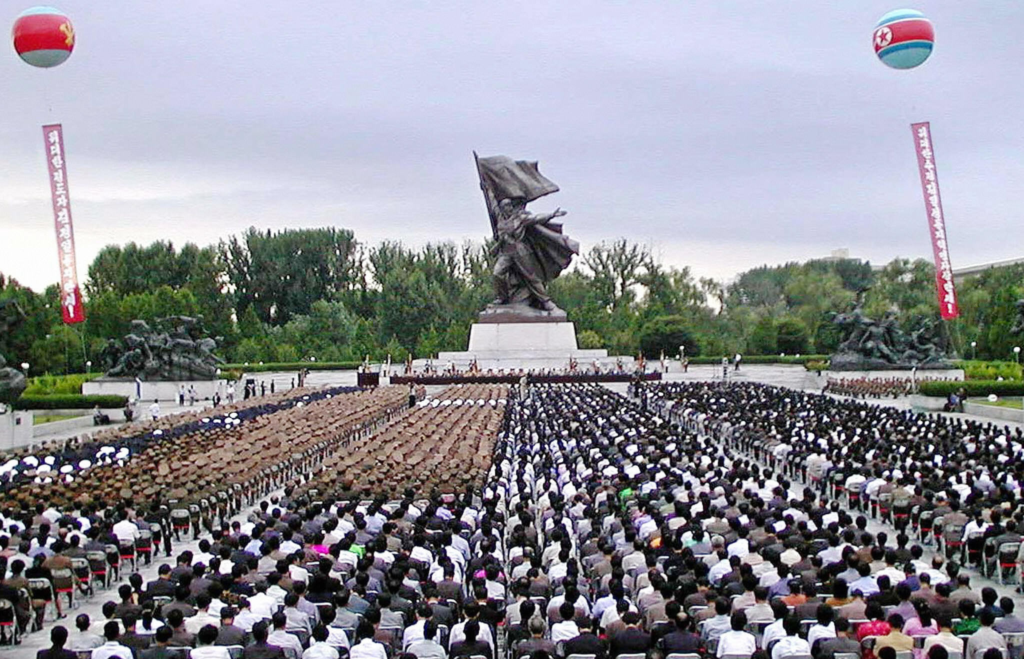 Aproape jumatate din PIB-ul Americii. Atat valoreaza comoara pe care sta Coreea de Nord