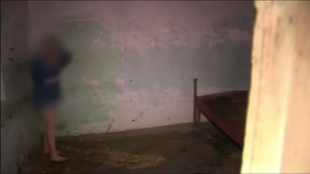 Au fost luate primele masuri dure in cazul tinerei din Tulcea tratata inuman de mama ei