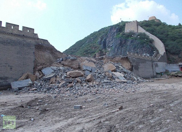 Unul dintre cele mai cunoscute obiective turistice din lume, Marele Zid Chinezesc, s-a surpat