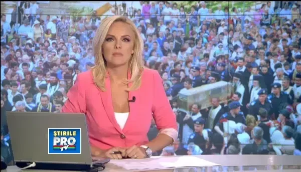 "Da, Doamne, ploaie". Si a dat. 15.000 de credinciosii s-au rugat la moastele Sfantului Ierarh Nifon