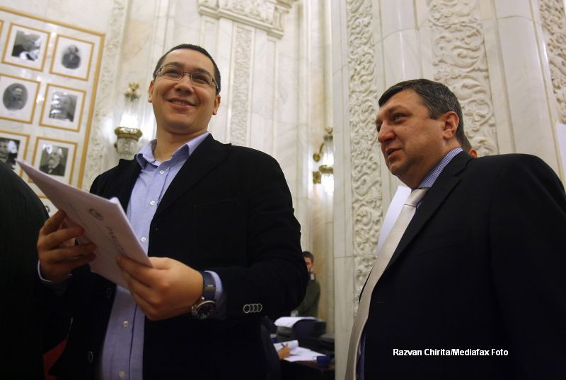 ACL face o noua invitatie PSD pentru confruntarea televizata dintre Ponta si Iohannis: "Daca e barbat sa vina la dezbatere"