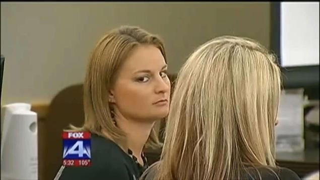 O profesoara a facut sex cu cinci elevi, intr-o seara. "Nu trebuie pedepsita, m-a facut fericit"