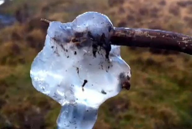 Un fluid misterios descoperit in Scotia i-a uimit pe cercetatori. "Sigur provine din spatiu"