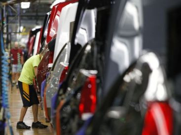 Gigant auto pe marginea prapastiei. Tara in care nu se mai vinde o masina foarte cunoscuta