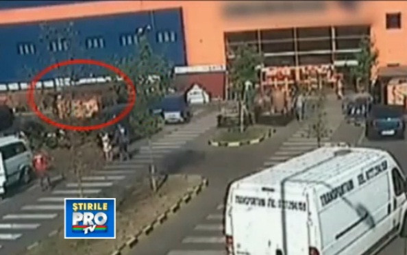 Furt cu ACCEPTUL proprietarului. Metoda prin care hotii de masini isi pacalesc victimele. VIDEO