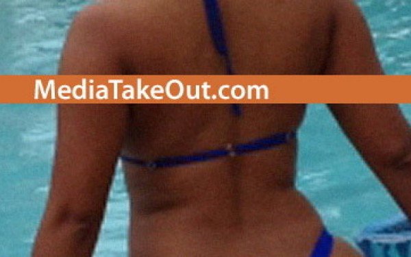 FABULOS. Cand ea intra in apa, toata lumea fuge sa-si salveze viata. Oamenii sunt INGROZITI