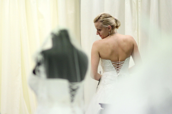 N-au furat mireasa, dar i-au luat poseta cu 1800 €.Ce au patit doi miri din Romania la propria nunta