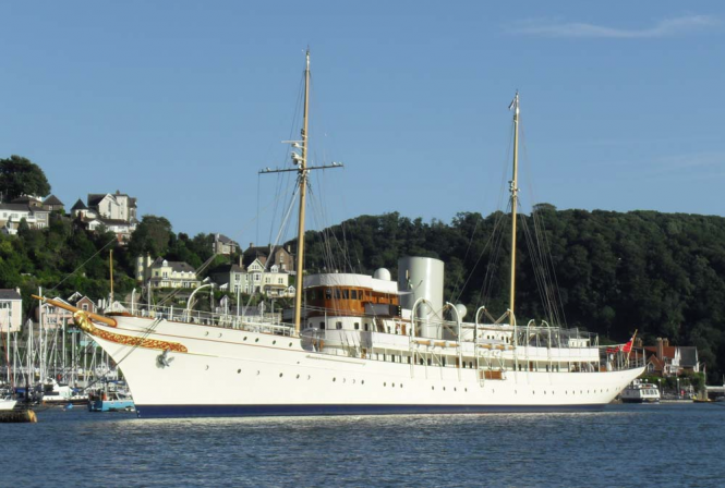 Cum a renuntat statul la un vapor al Casei Regale pentru un pret de FIER VECHI. Azi costa 43 mil USD