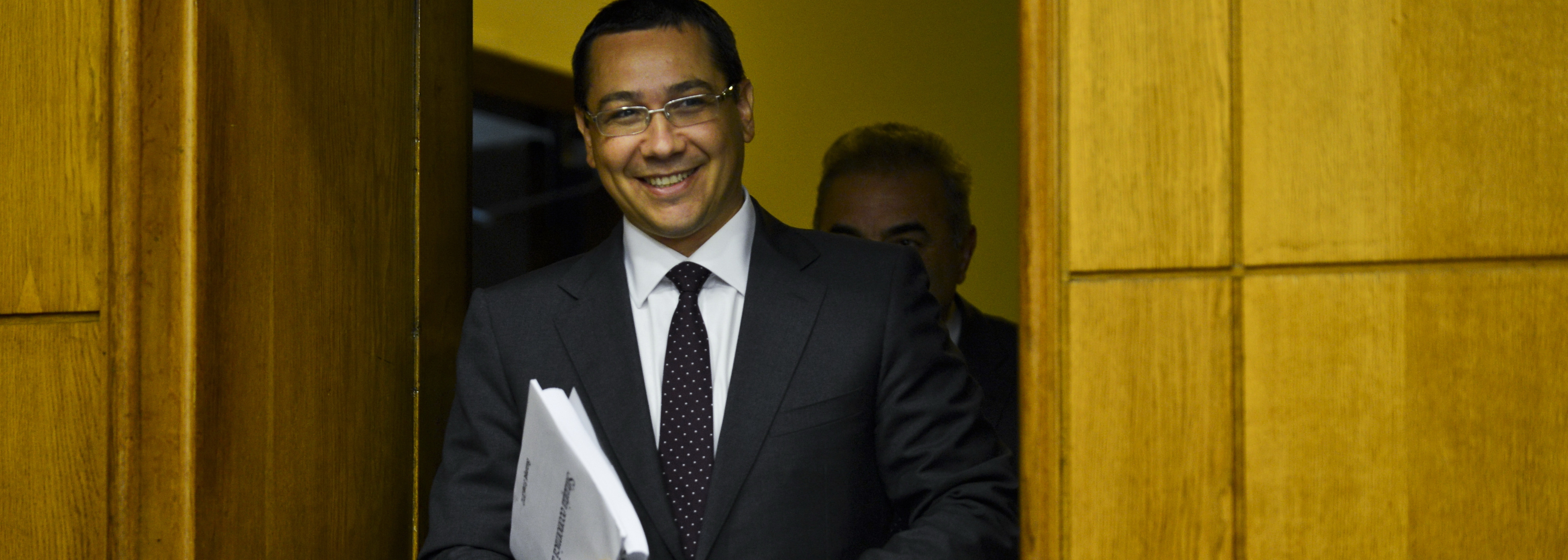 Criza in PSD. Ce functii ocupau in partid Sova, Vanghelie si Ghita, cei pe care Victor Ponta "i-a autosuspendat"