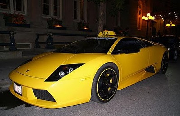 Cele mai SMECHERE 15 taxiuri din lume: de la Lamborghini la Ferrari sau Maybach! FOTO