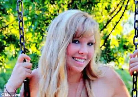 Un liceu din SUA refuza sa ii acorde diploma unei studente dupa ce aceasta a tinut un discurs vulgar