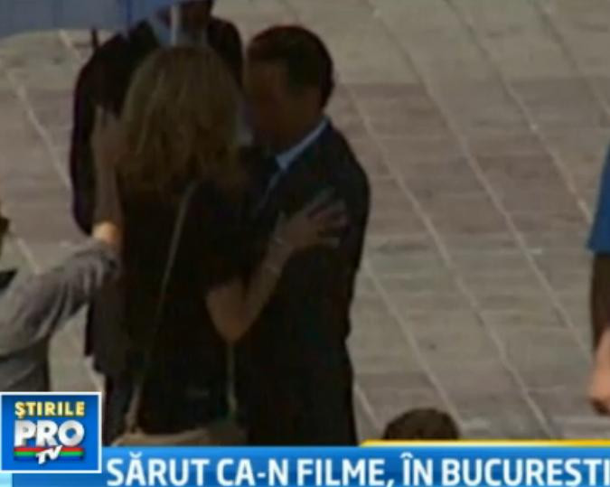 Sharon Stone si Andy Garcia, doi indragostiti in Piata Constitutiei. Actorii filmeaza in Romania