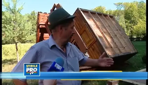 Razbunare inedita in Mures, unde proprietarii unei casute de camping au gasit-o rasturnata