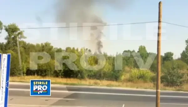 Un avion militar s-a prabusit la Craiova. Pilotul a murit, iar o alta persoana este grav ranita