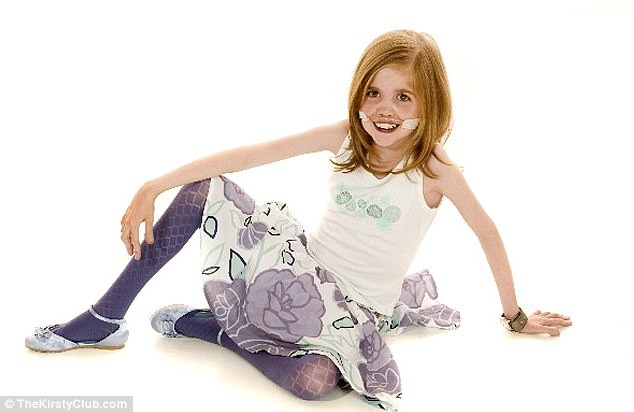 "Am sfidat moartea si am ajuns aici". Povestea uimitoare a tinerei care sufera de o boala fara nume