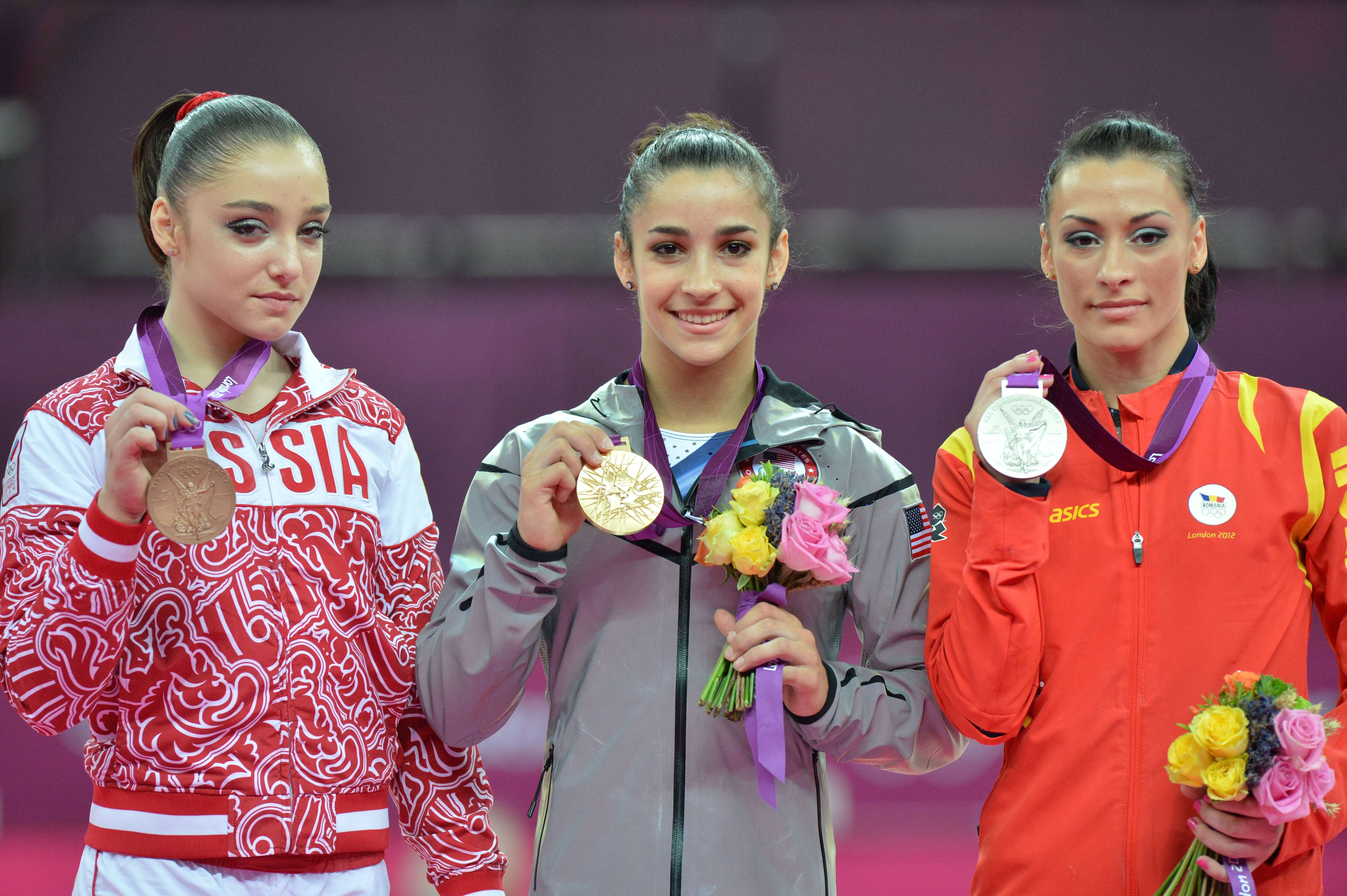 BLESTEMUL medaliei de aur. Ce a patit gimnasta din SUA care i-a furat medalia Catalinei Ponor