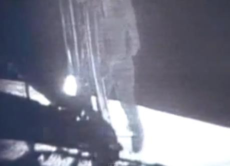 44 de ani de la cea mai urmarita transmisie din istorie: aselenizarea. Anuntul facut de seful Amazon