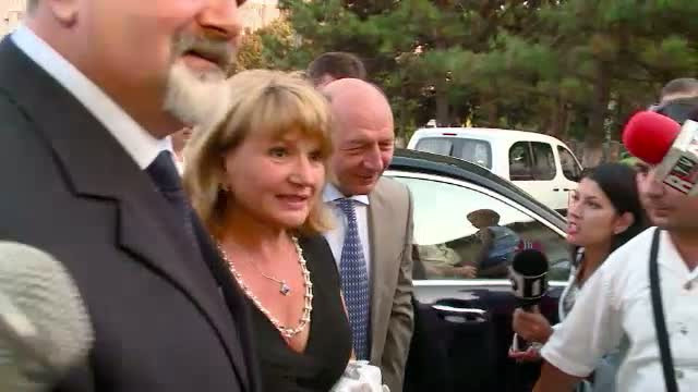 Prima aparitie publica a lui Traian Basescu dupa decizia CCR de invalidare a referendumului