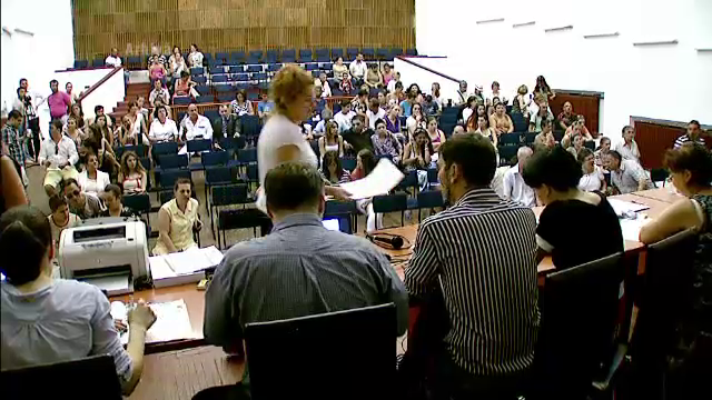 Cine sunt romanii care platesc pentru a fi romi. ONG-urile, acuzate ca vand locurile minoritatilor