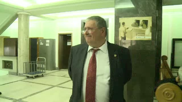 Cezar Magureanu a cerut judecatorilor ridicarea interdictiei de a parasi tara