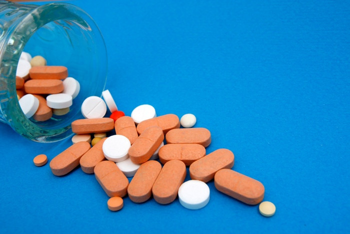 O tanara din Arad a murit in spital.Decesul ar putea fi cauzat de niste medicamente pentru slabit