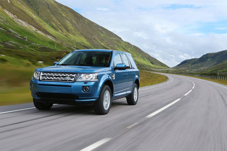 Land Rover e pe val. Dupa Range vine si NOUL FREELANDER. Galerie FOTO