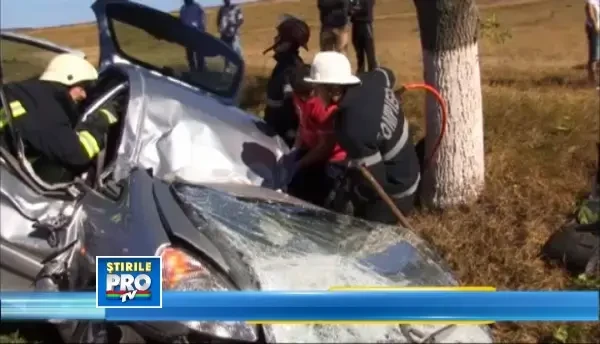 Doua femei si trei copii au fost implicati intr-un grav accident de circulatie