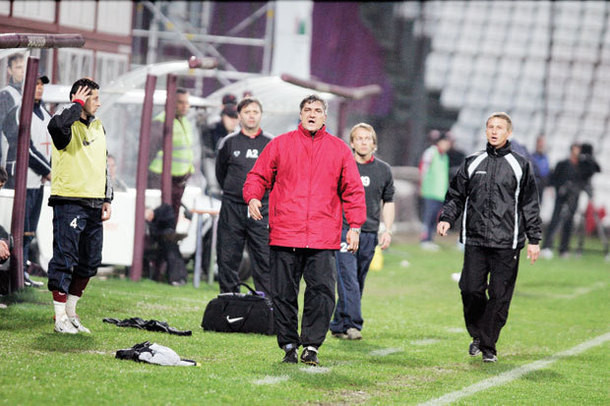 O amicitie nascuta in tarile arabe a facut ca CFR sa nu piarda la masa verde partida tur cu Basel