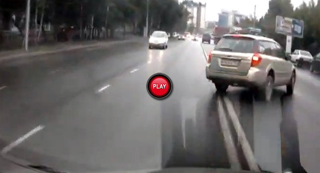 CUM sa parchezi un SUV direct de pe banda a doua: parcarea cu intoarcere de 180 de grade :) VIDEO