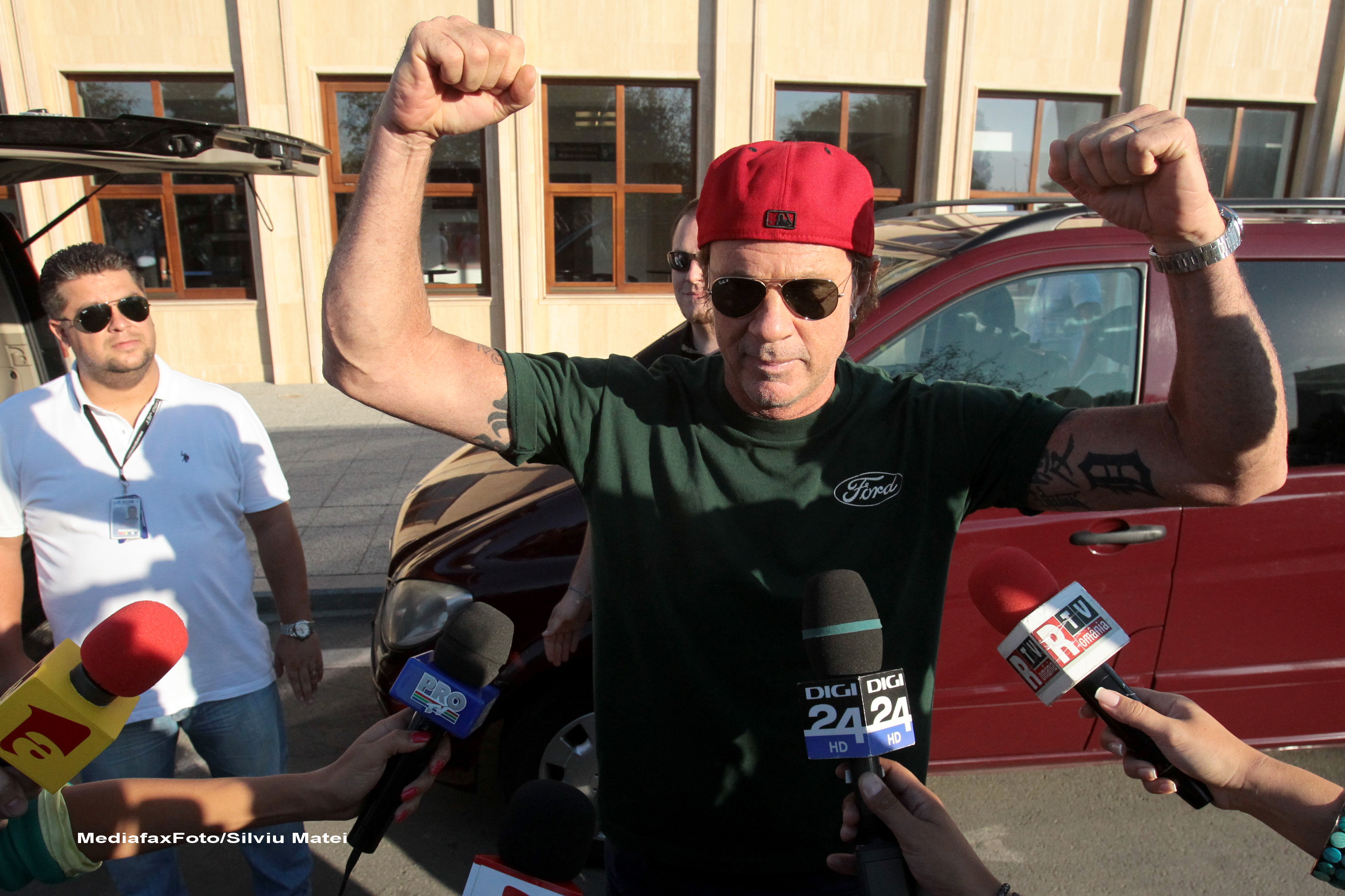 Artistii de la Red Hot Chili Peppers au petrecut pana dupa miezul noptii in Centrul Istoric