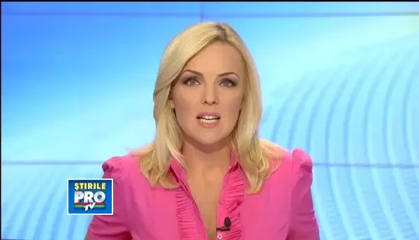 "Nu pleca!", i-au strigat fanii lui Cristi Minculescu, la penultimul concert cu Iris, de la Iasi