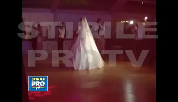 Nunta Elena Basescu. Aruncatul buchetului