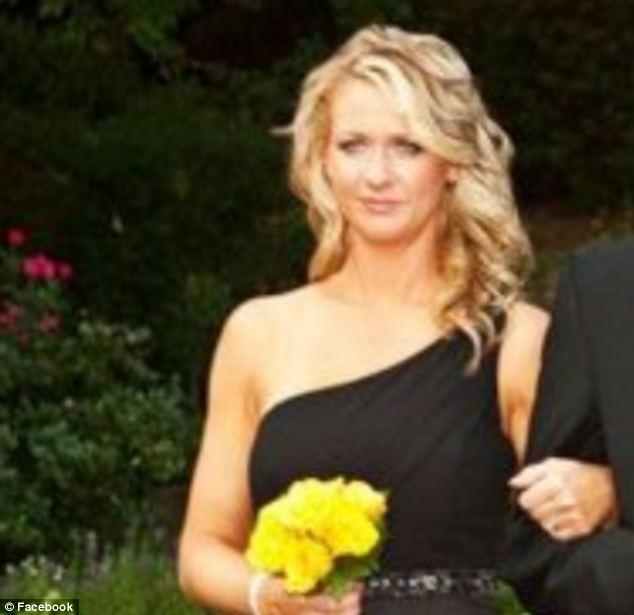 "Ne-am sarutat timp de 20 de minute". Noi detalii despre petrecerea printului Harry, dezvaluite