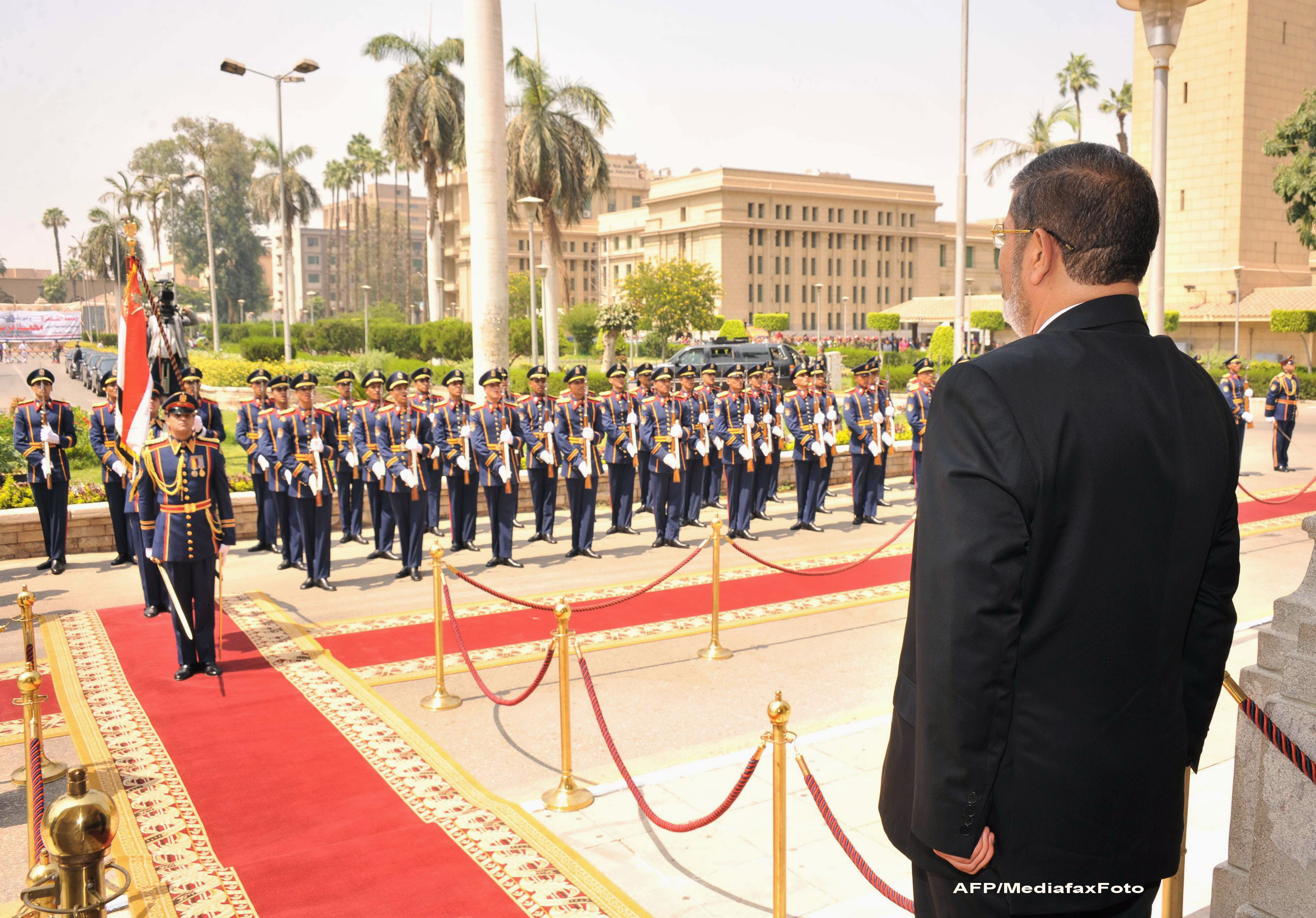 Fortele islamiste sustin ca proiectul Constitutiei egiptene a fost aprobat cu 64% din voturi