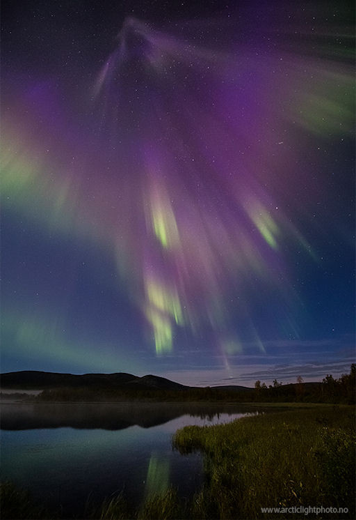Fenomen meteo rar pe cerul din Marea Britanie. Oamenii sunt incantati, insa specialistii sunt alarmati