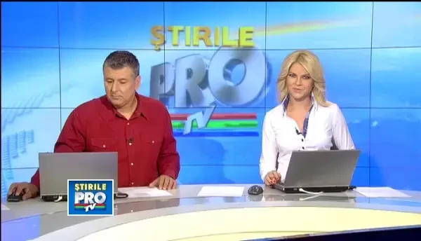 Angela Merkel, intr-o ipostaza rara: cu colegii de partid la un pahar de bere si cantand pe scena