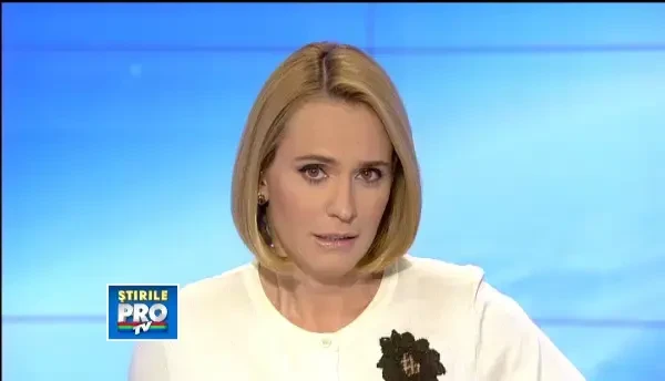 Un subofiter de la politia rutiera Bucuresti, ranit grav dupa ce o masina i-a lovit motocicleta