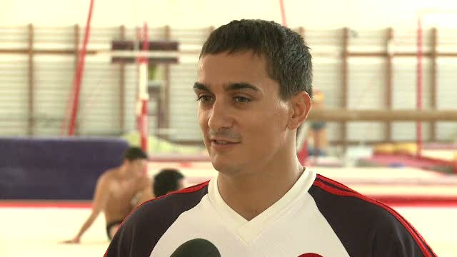 Campionul Marian Dragulescu va participa la "Dansez pentru tine".Deja se antreneaza la sala zi de zi